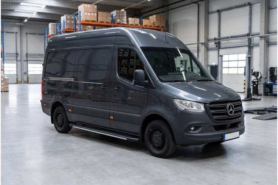 Mercedes Sprinter W907/W910 2018– Bosphorus Grey zijsteps (set van 2, aluminium) Lang/Extra lang Image