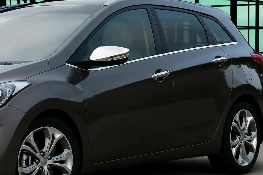 Hyundai Accent 2011–2017 Chroom spiegelkappen met uitsparing voor richtingaanwijzer (2 stuks) Foto 1