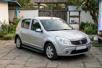 Dacia Sandero 2007–2013 Bosphorus Grey zijsteps (set van 2, aluminium) foto 1