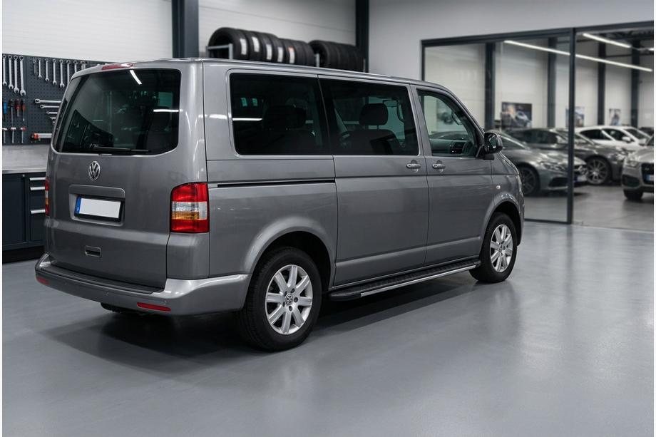 Volkswagen T5 Caravelle 2004–2010 Bosphorus Grey zijsteps (set van 2, aluminium) Image
