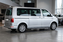 Volkswagen T6 2015–2024 Bosphorus Grey zijsteps (set van 2, aluminium) Korte wielbasis foto 1