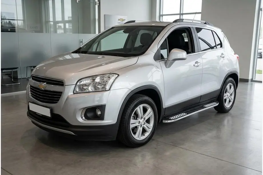 Chevrolet Trax 2012–2023 Tayga V2 side steps (2 stuks, aluminium) Image