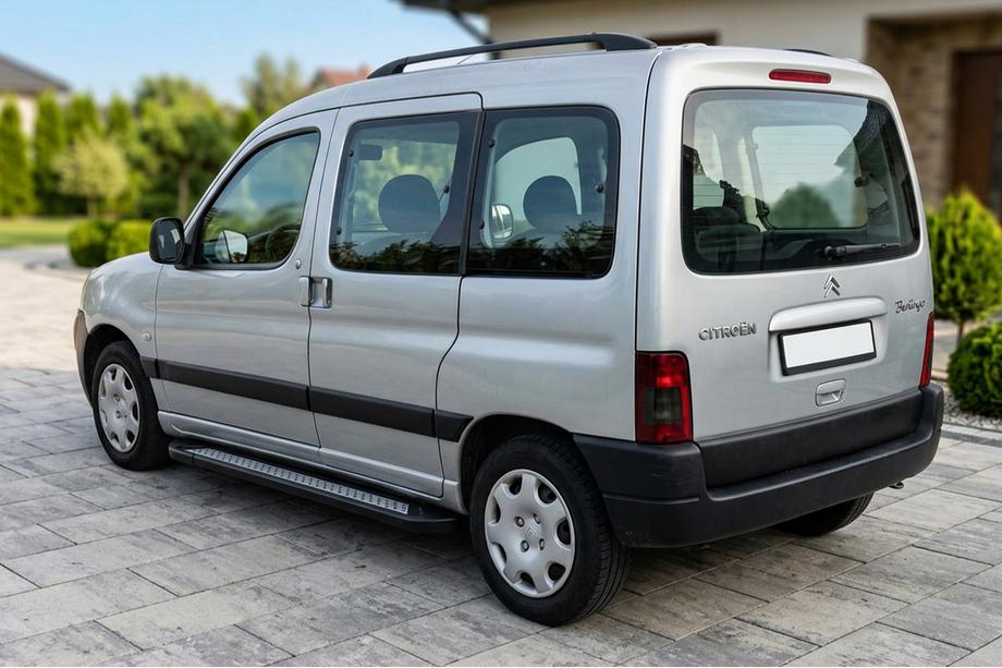 Citroen Berlingo 1996–2008 Side steps New Vision Black (2 stuks, aluminium) Image