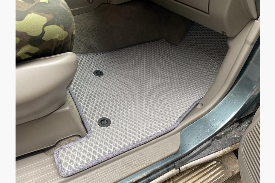 Nissan Patrol Y61 1997–2011 EVA automatten (grijs) Korte set, 4 stuks (voor en achter) Foto 8