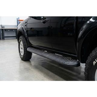 Side steps Tayga Black (2 stuks, aluminium) foto 1