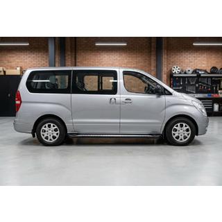 Zij-steps New Vision Black (set van 2, aluminium) Hyundai H300, H1, Starex 2008–2020 foto 1
