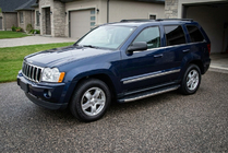 Jeep Grand Cherokee WK 2004–2010 BlackLine zijsteps (2 stuks, aluminium) foto 1