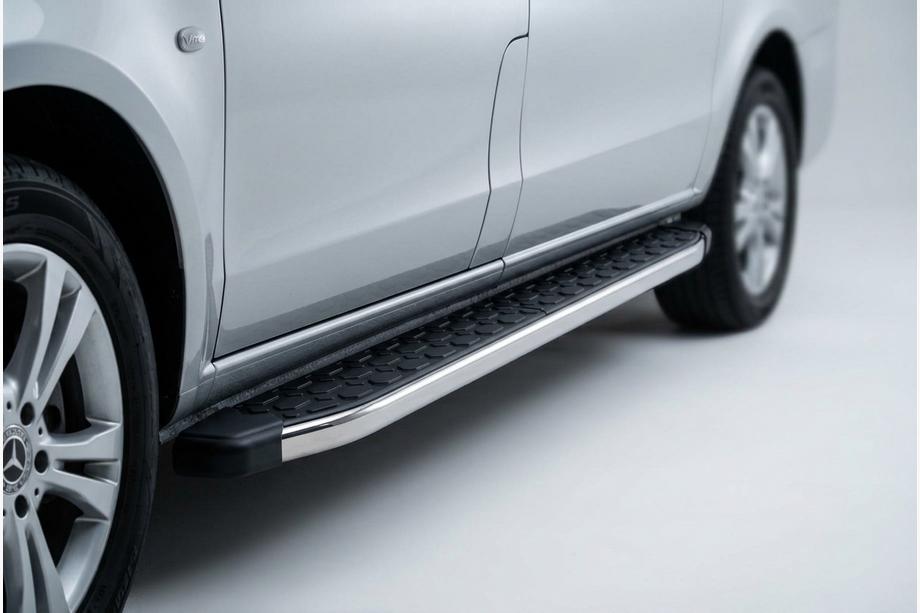 Mercedes Vito W639 2004–2014 BlackLine side steps (set van 2, aluminium) Kort (short) en Middellang (long) Image