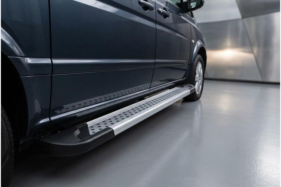 Mercedes Vito W639 2004–2014 Side steps New Vision Grey (2 stuks, aluminium) Extra lang (ExtraLong) Image