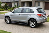 Mitsubishi ASX 2010–2023 Side steps Tayga Black (2 stuks, aluminium) foto 1