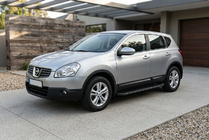 Nissan Qashqai 2007–2010 Side steps Tayga Black (2 stuks, aluminium) foto 1