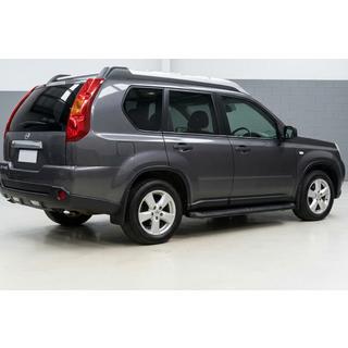 Side steps Tayga Black (2 stuks, aluminium) Nissan X-trail T31 2007–2014 foto 1