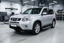 Nissan X-trail T31 2007–2014 BlackLine zijsteps (2 stuks, aluminium) foto 1