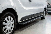 Opel Vivaro 2001–2015 Side steps Tayga Black (2 stuks, aluminium) foto 1