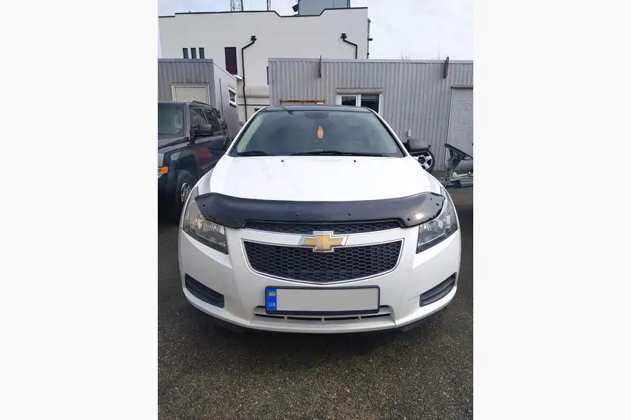 Chevrolet Cruze 2009–2015 Motorkapdeflector (Eurocap) Image