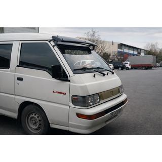 Zonneklep voor de voorruit Mitsubishi L300 1986–2013 foto 2