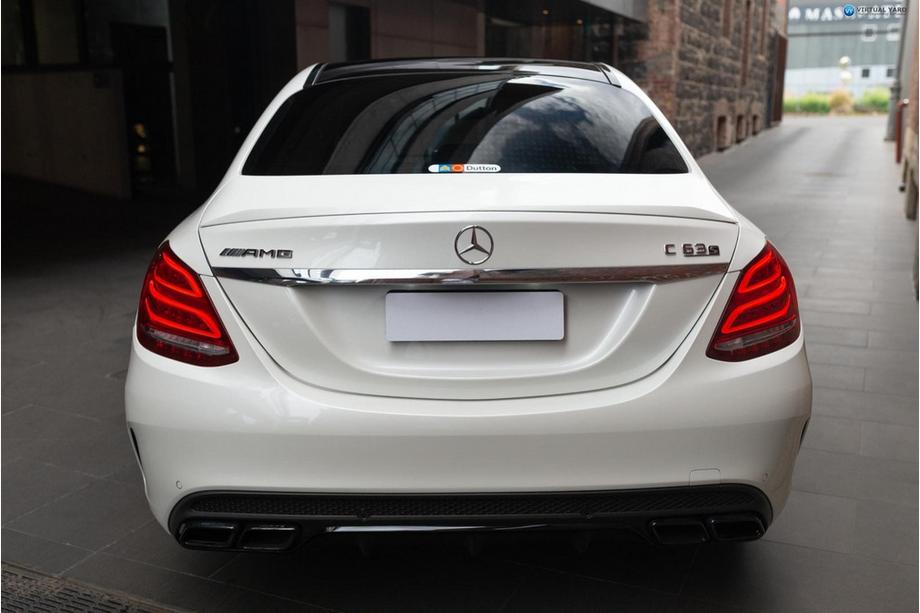 Mercedes C-klasse W205 2014–2021 Carrosseriekit met complete achterbumper (AMG C63-designs 2014-2018) Foto 15