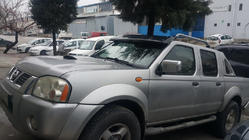 Nissan NP300 1999–2015 Voorruitvizier (zwart hoogglans, 5 mm) foto 9