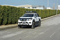 Nissan Navara/NP300 2016– Motorkapdeflector (EuroCap) foto 4