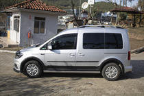 Volkswagen Caddy 2015–2020 Set sierlijsten en wielkastverbreders 2 deuren, korte wielbasis foto 2