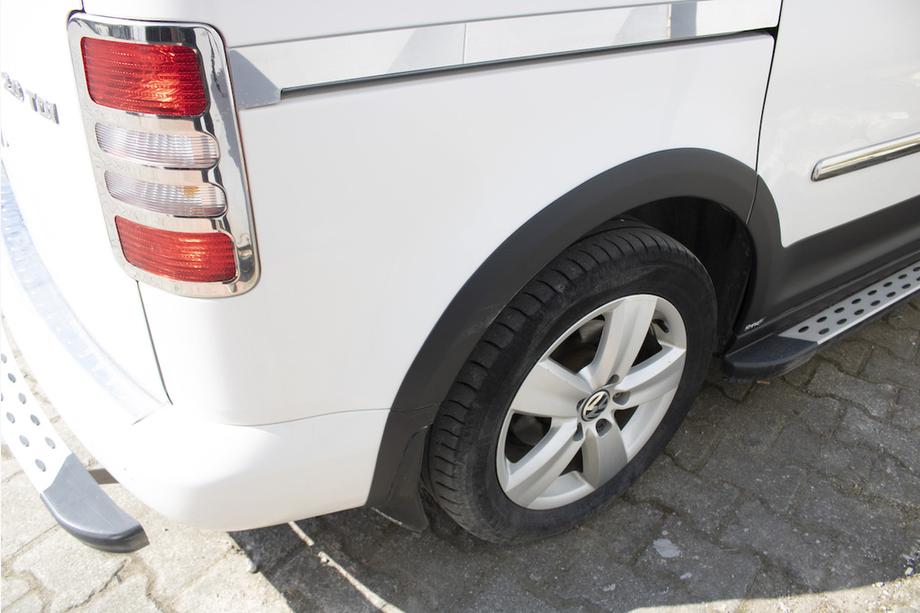 Volkswagen Caddy 2015–2020 Set sierlijsten en wielkastverbreders 1 deur, korte wielbasis Foto 14