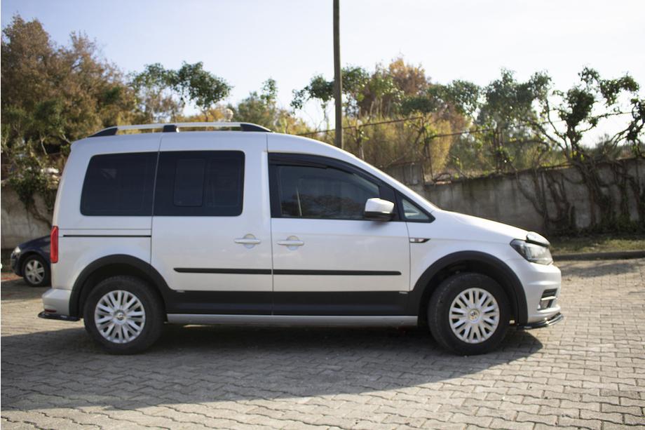 Volkswagen Caddy 2015–2020 Set sierlijsten en wielkastverbreders 1 deur, korte wielbasis Foto 6