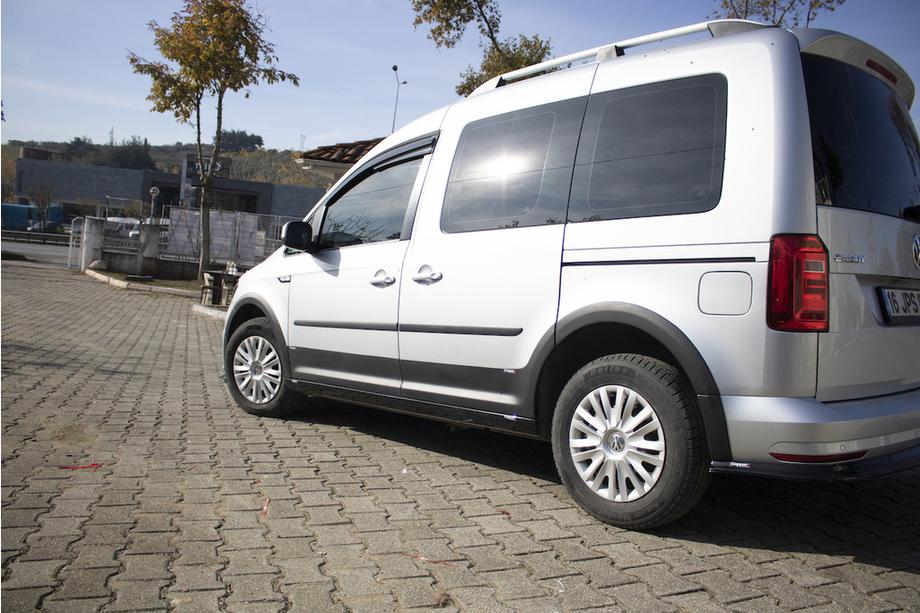 Volkswagen Caddy 2015–2020 Set sierlijsten en wielkastverbreders 1 deur, korte wielbasis Foto 43