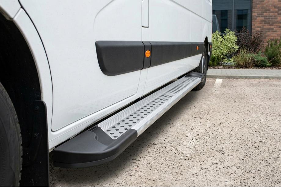 Renault Master 2011–2023 Side steps New Vision Grey (2 stuks, aluminium) Lange wielbasis Image