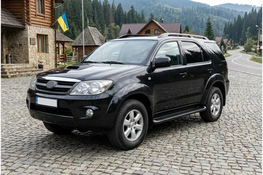 Toyota Fortuner 2006–2015 Side steps Allmond Black (2 st., aluminium) Foto 1