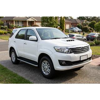 Side steps Tayga Grey (2 stuks, aluminium) Toyota Fortuner 2006–2015 foto 1