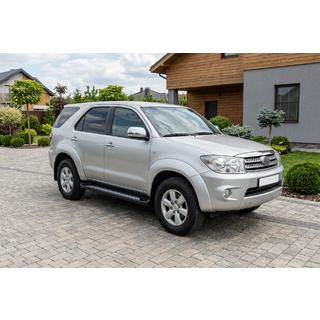 Side steps New Vision Black (2 stuks, aluminium) Toyota Fortuner 2006–2015 foto 1