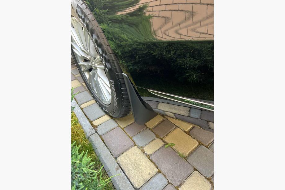 Audi A8 2010–2018 Premium spatlappen A8/A8L (4 stuks) Image