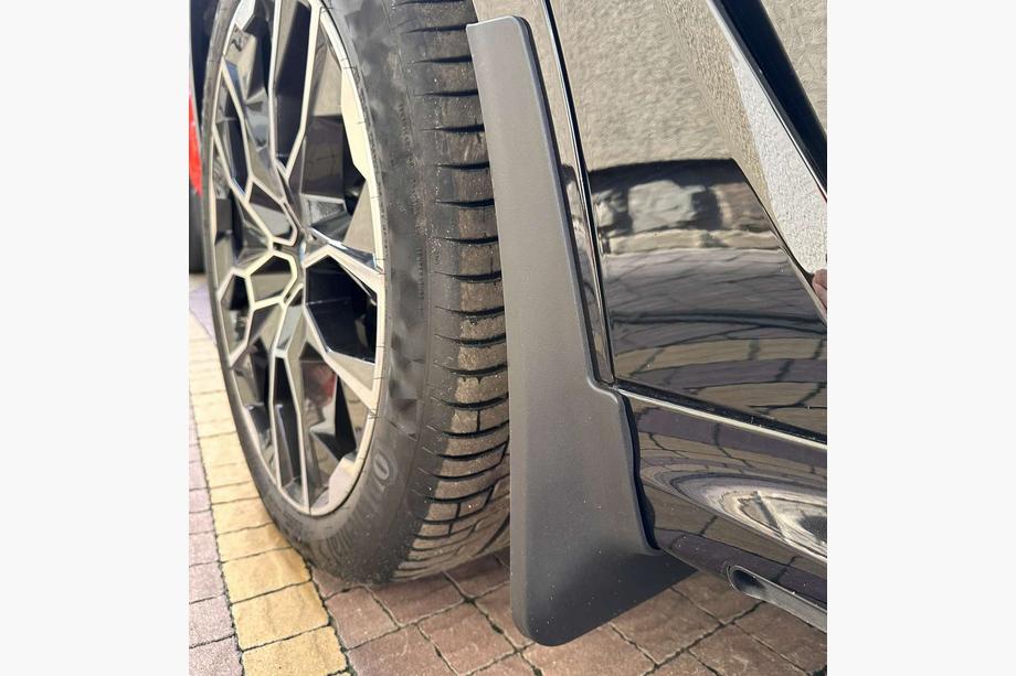 BMW X7 G07 2019– Premium spatlappen zonder sideskirts (set van 4) Image