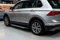 Volkswagen Tiguan 2016–2023 Side steps RedLine V1 (2 stuks, aluminium) foto 1