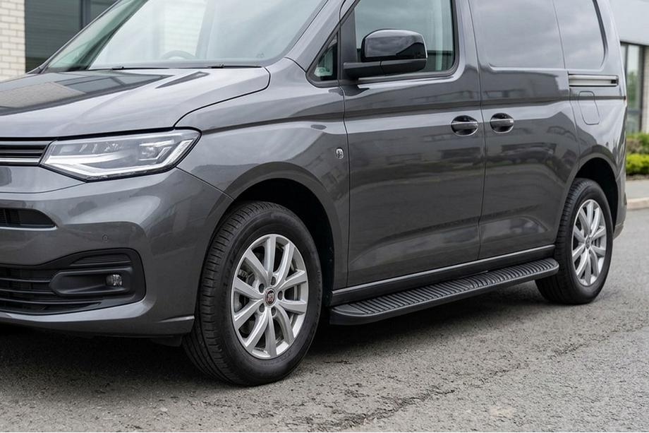 Opel Combo 2019– Side steps Tayga Black (2 stuks, aluminium) Image