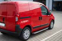 Peugeot Bipper 2008–2017 BlackLine zijsteps (2 stuks, aluminium) foto 1