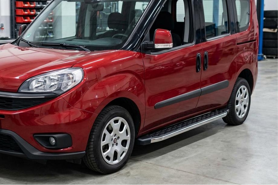 Opel Combo 2012–2018 BlackLine zijsteps (2 stuks, aluminium) Korte wielbasis Image