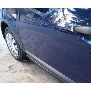 Voorste spatlappen (2 stuks) Dacia Sandero 2007–2013 foto 2