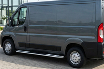 Peugeot Boxer 2006–2025 Tayga V2 side steps (2 stuks, aluminium) foto 1