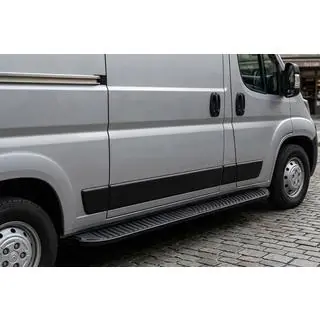 Side steps Tayga Black (2 stuks, aluminium) foto 1