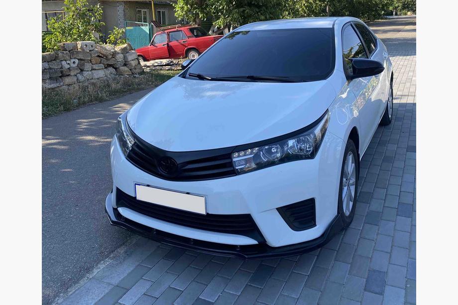 Toyota Corolla 2013–2019 Voorbumper lipspoiler LIP (zwart) Foto 1