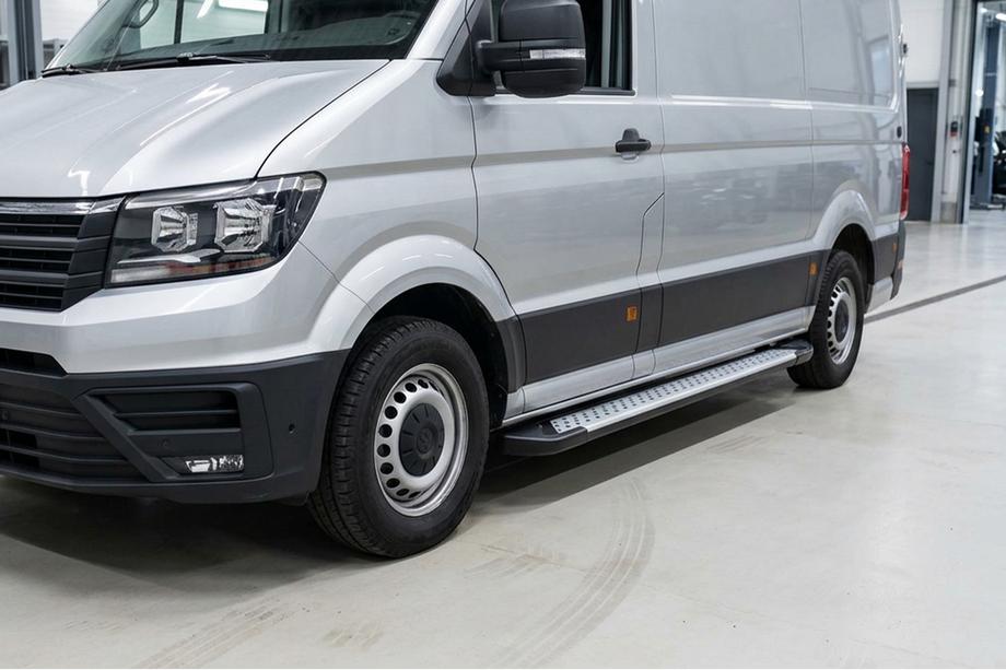 Volkswagen Crafter 2016– Side steps Allmond Grey (2 stuks, aluminium) Lang/Extra lang Image