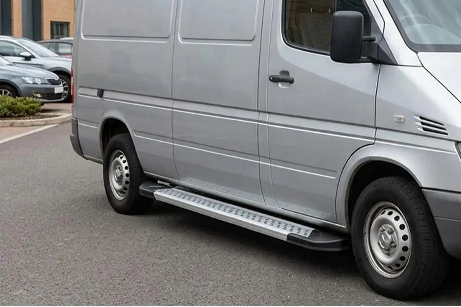 Volkswagen LT 1995–2006 Side steps New Vision Grey (2 stuks, aluminium) Image