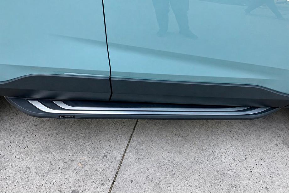 Toyota Rav 4 2019–2025 OEM V2B side steps (2 stuks, aluminium) Foto 7