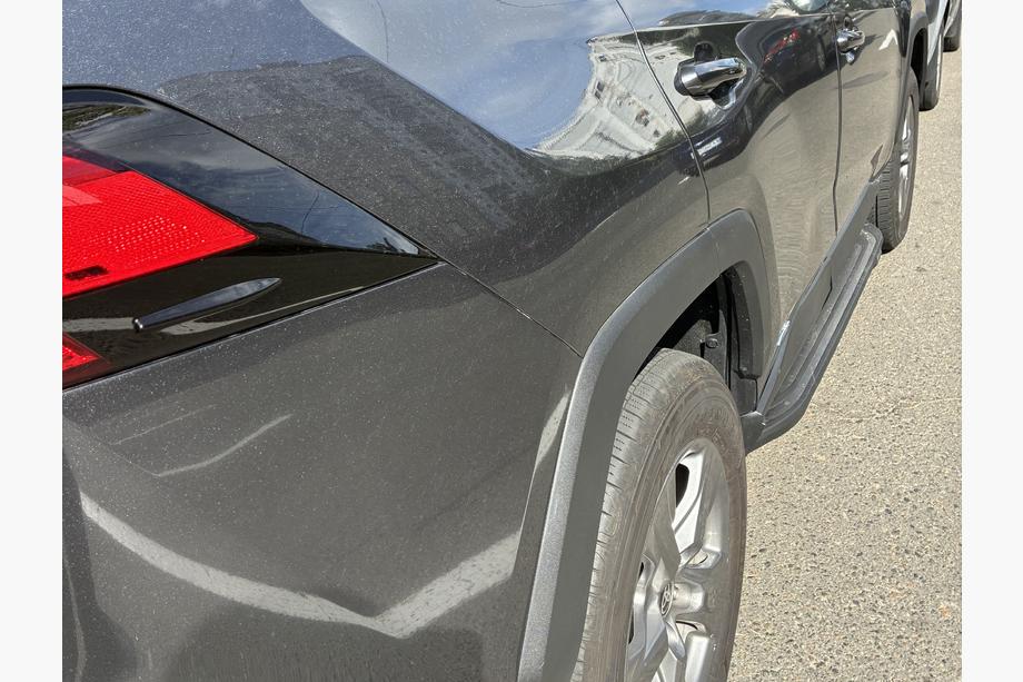 Toyota Rav 4 2019–2025 OEM V2B side steps (2 stuks, aluminium) Foto 3