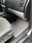 Toyota Sequoia 2007–2022 Polyurethaan automatten, 3 rijen (EVA, grijs) Middenrij – doorgang foto 5