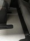 Toyota Sequoia 2007–2022 Polyurethaan automatten, 3 rijen (EVA, grijs) Middenrij – doorgang foto 19