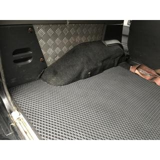 Lange kofferbakmat (EVA, zwart) Nissan Patrol Y60 1988–1997 foto 4