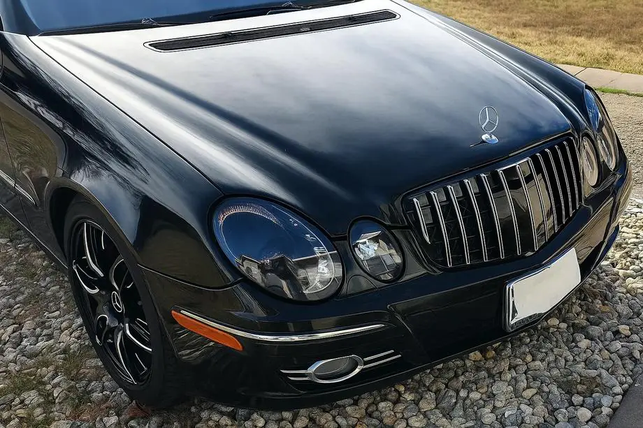 Mercedes E-class W211 2002–2009 Voorgrille 2006-2009 (GT Panamericana) Image