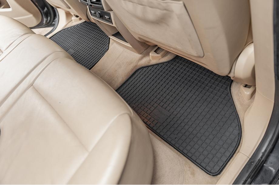 BMW X5 E70 2007–2013 Rubberen vloermattenset (4 stuks, Polytep) Foto 4